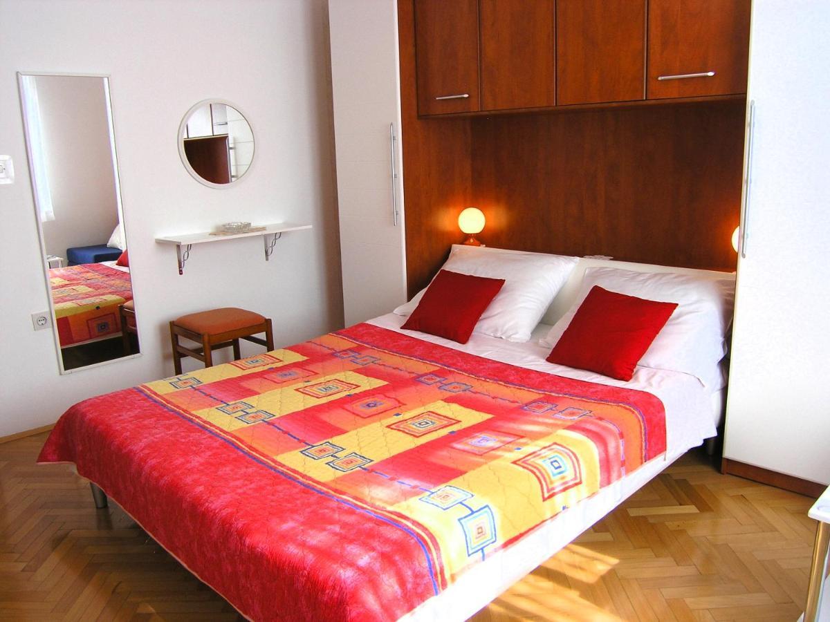 Apartments Natasa คิร์ก ภายนอก รูปภาพ