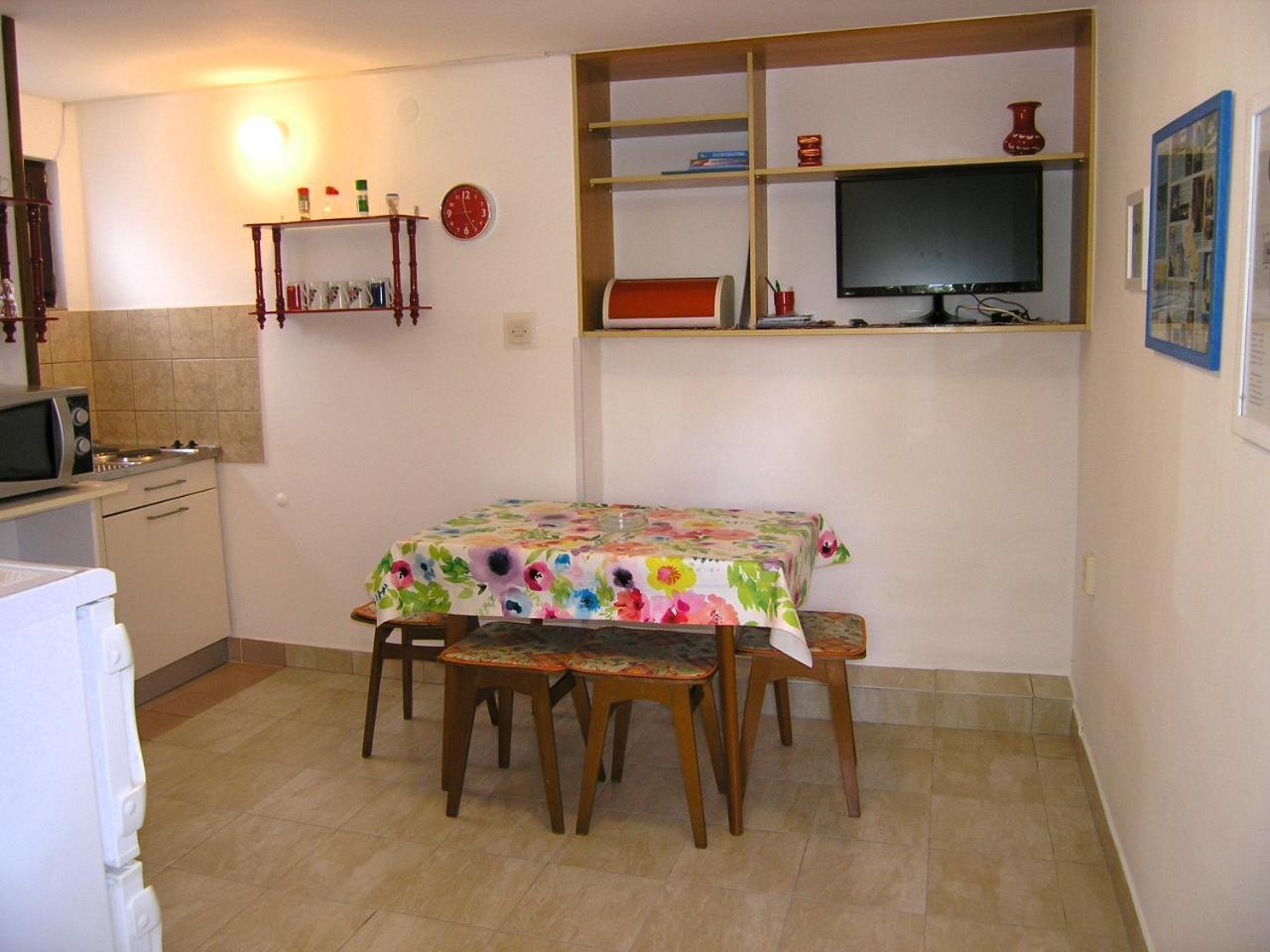 Apartments Natasa คิร์ก ภายนอก รูปภาพ