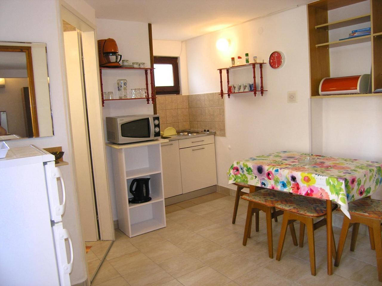 Apartments Natasa คิร์ก ภายนอก รูปภาพ